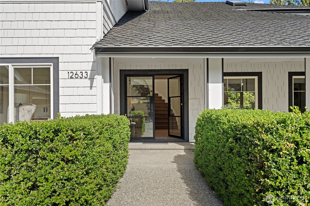 Photo of 12633 75th Street SE, Snohomish, WA 98290 (MLS # 2502977)