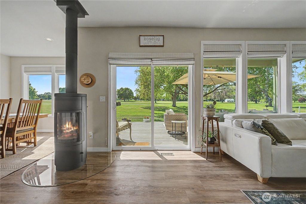 Photo of 19352 Lakeview Dr NW Dr, Soap Lake, WA 98851 (MLS # 2516458)