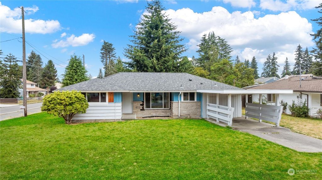 Photo of 1804 N 192nd Street, Shoreline, WA 98133 (MLS # 2289091)