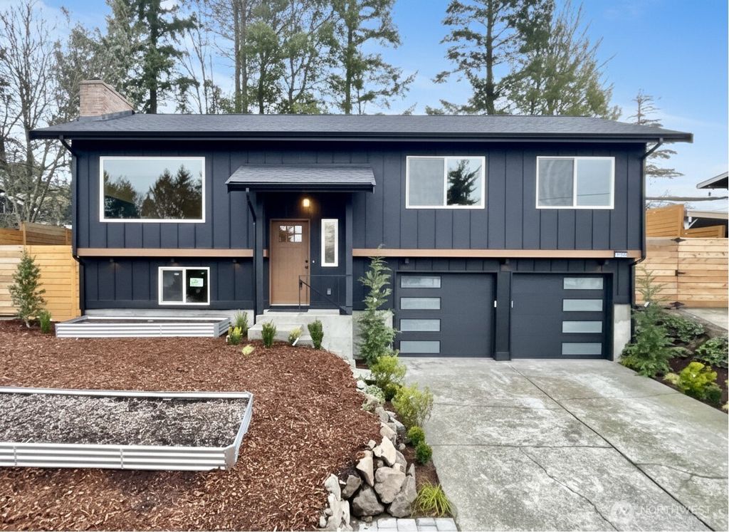 Photo of 21246 15th Avenue S, Des Moines, WA 98198 (MLS # 2464115)