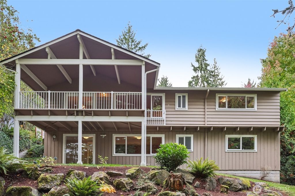 Photo of 19020 53rd Avenue NE, Lake Forest Park, WA 98155 (MLS # 2444863)