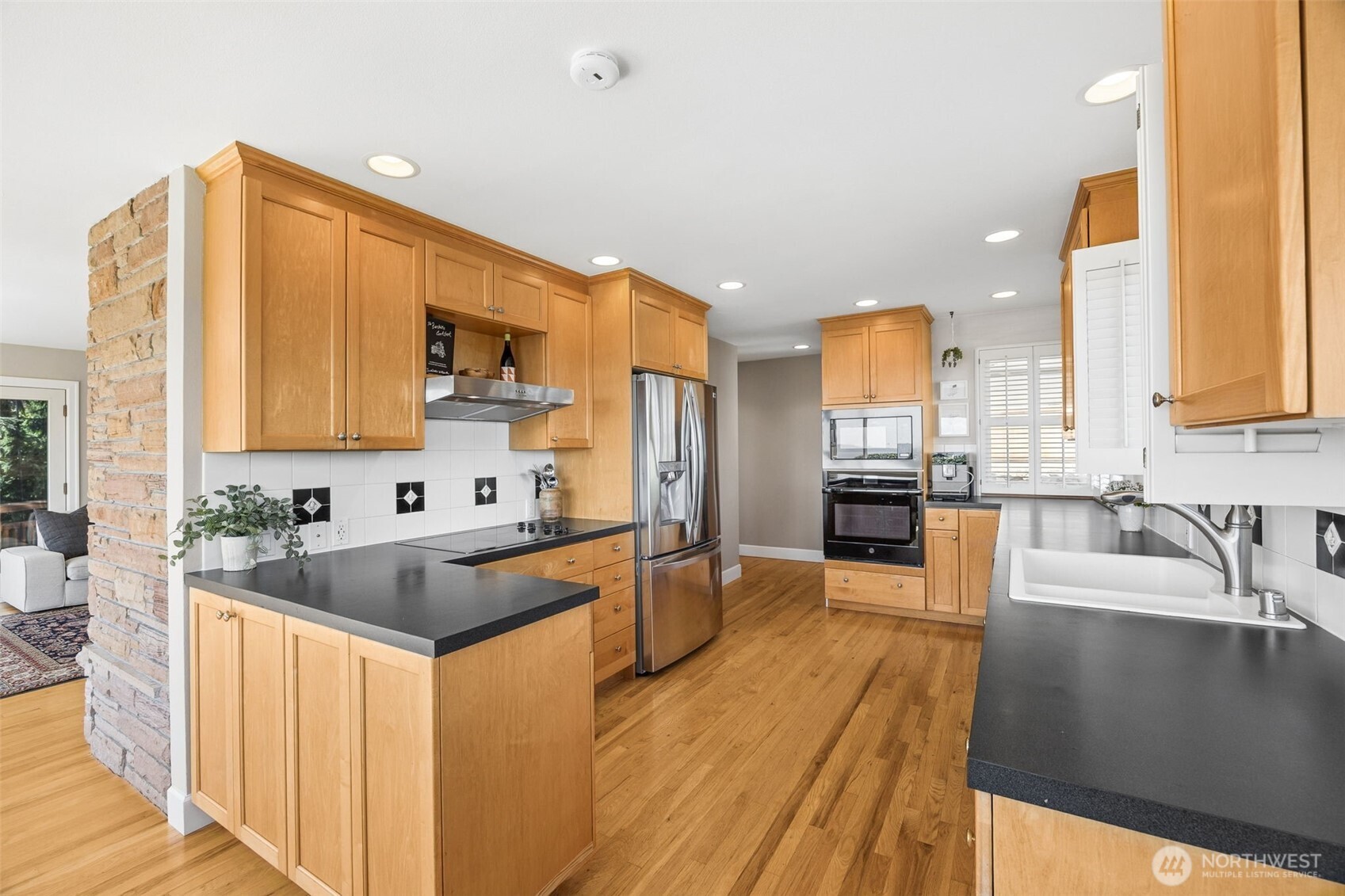 20811 8th Ave S