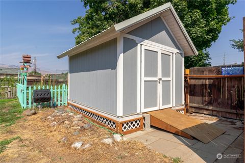 A home in East Wenatchee