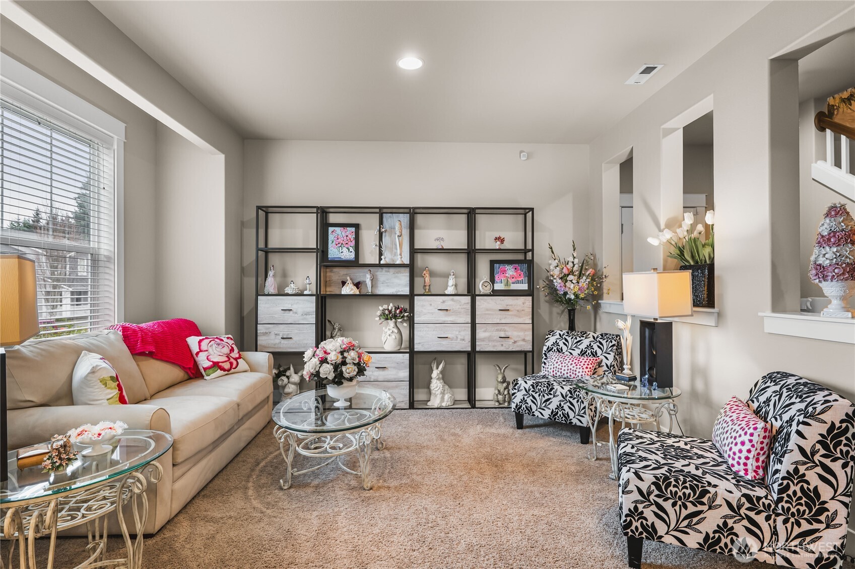 8998 Buttercup Street SE