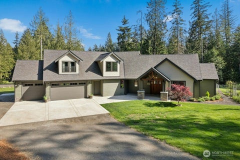Photo of 2415 44th Avenue NW, Olympia, WA 98502 (MLS # 2540698)