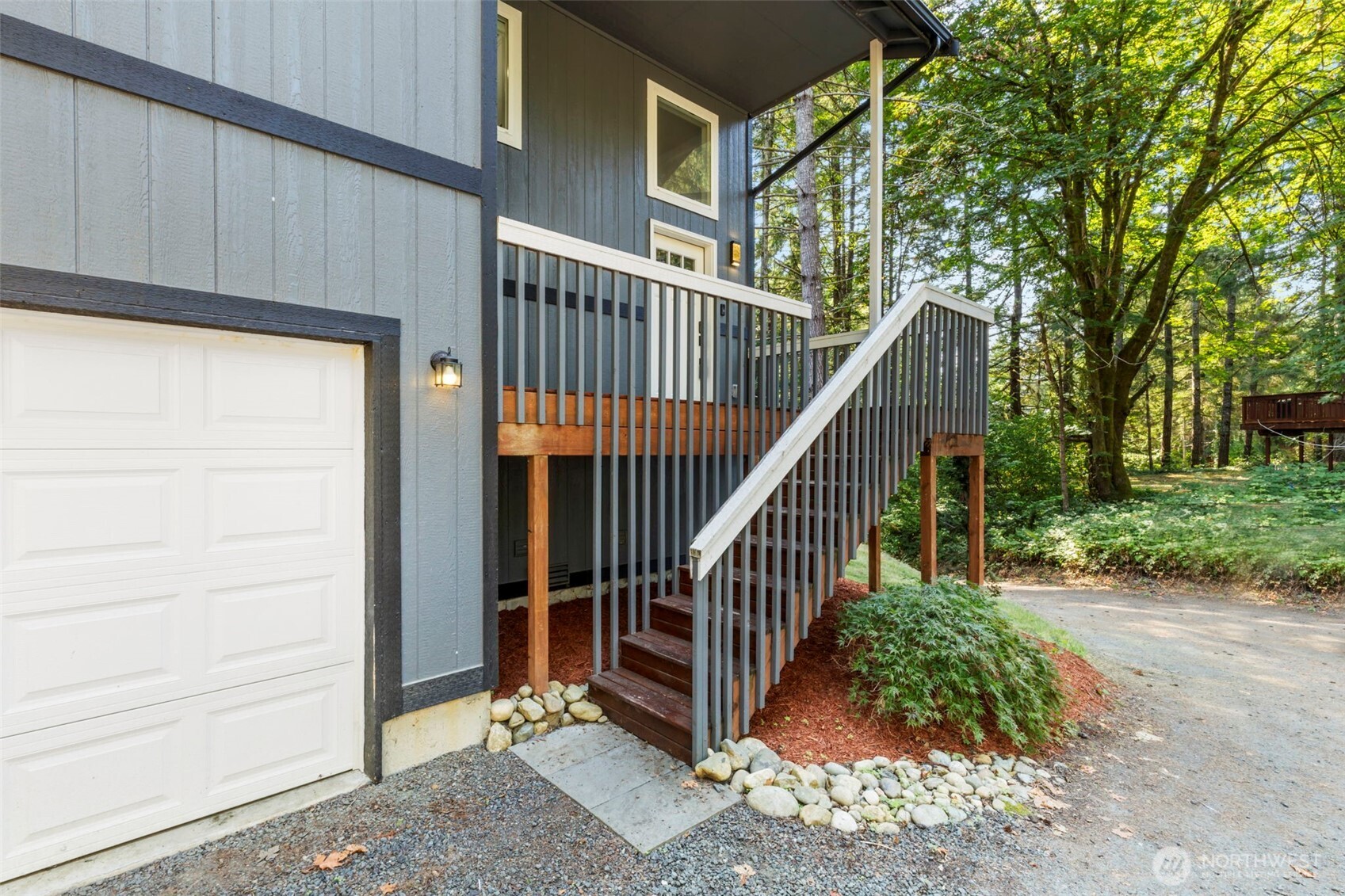 591 NE Matthew Drive