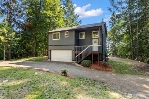 Photo of 591 NE Matthew Drive, Belfair, WA 98528 (MLS # 2433687)