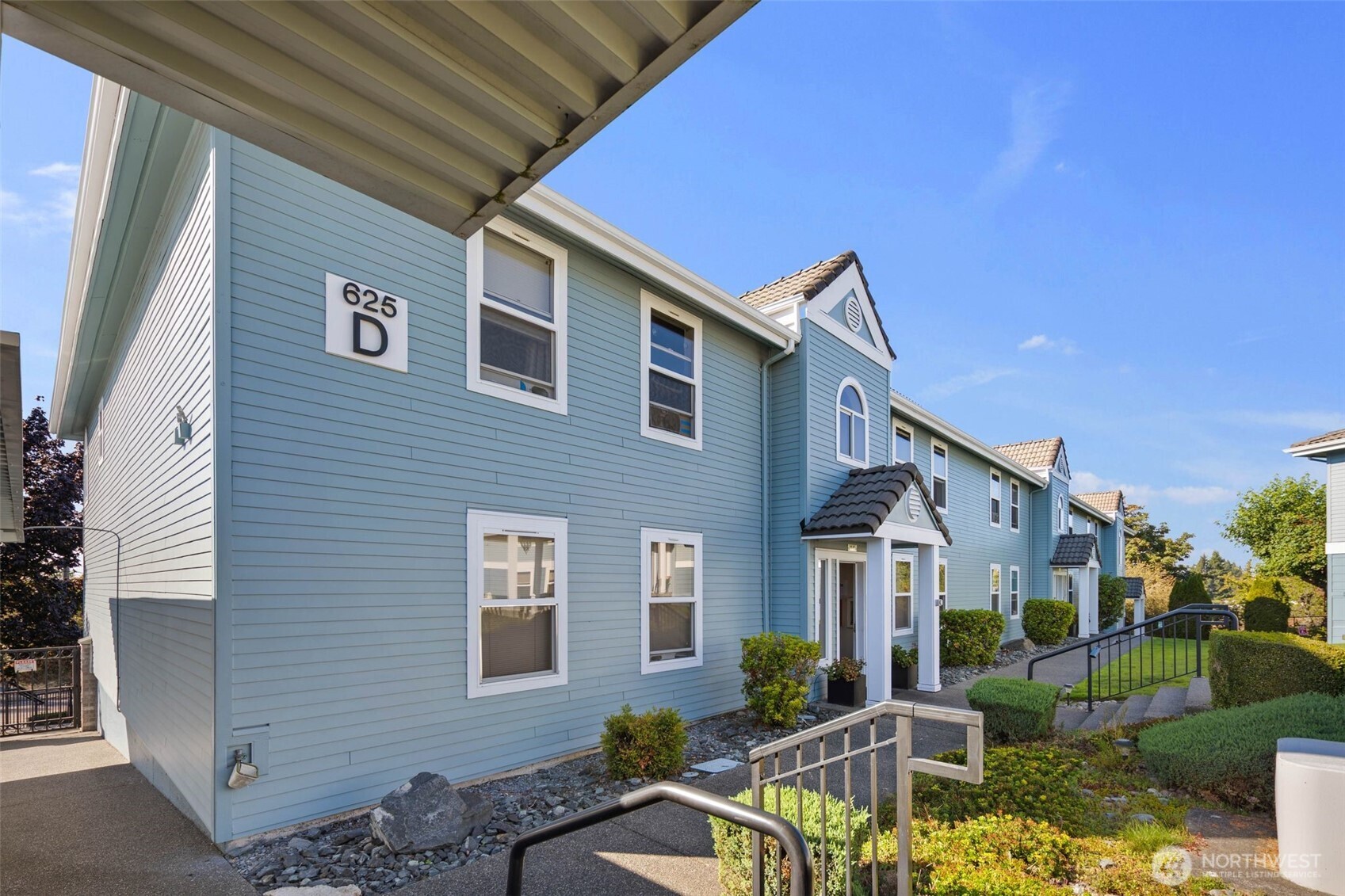 625 N Jackson Avenue D4