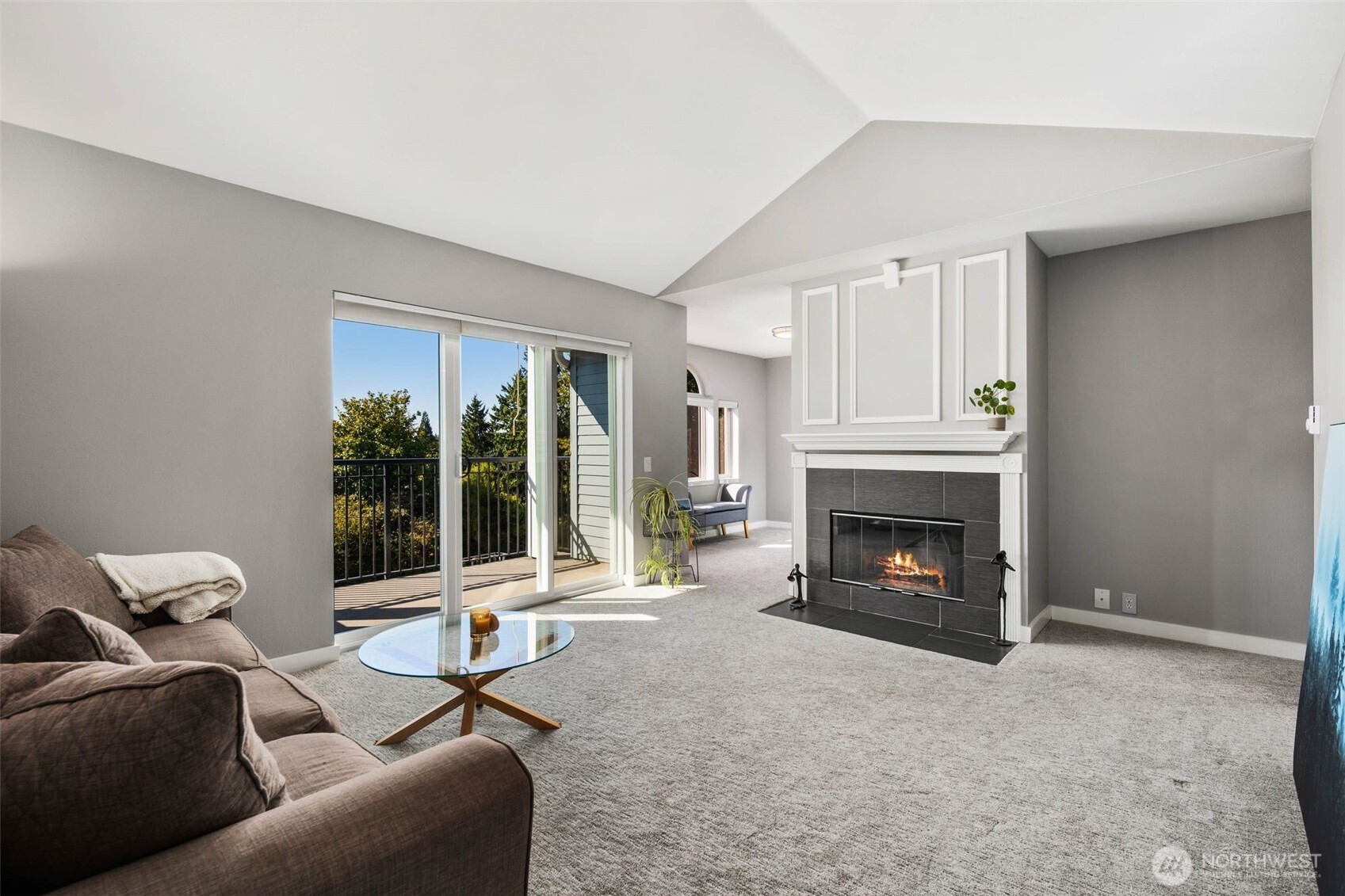 625 N Jackson Avenue D4