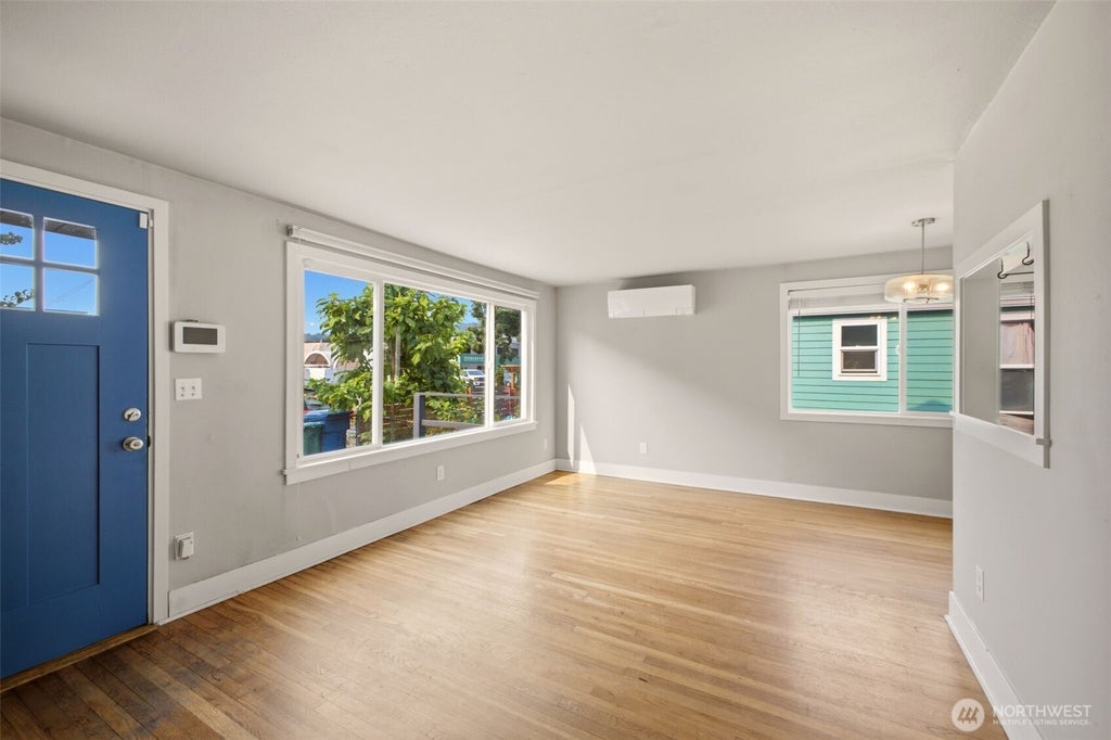 Photo of 748 S Kenyon Street, Seattle, WA 98108 (MLS # 2581092)