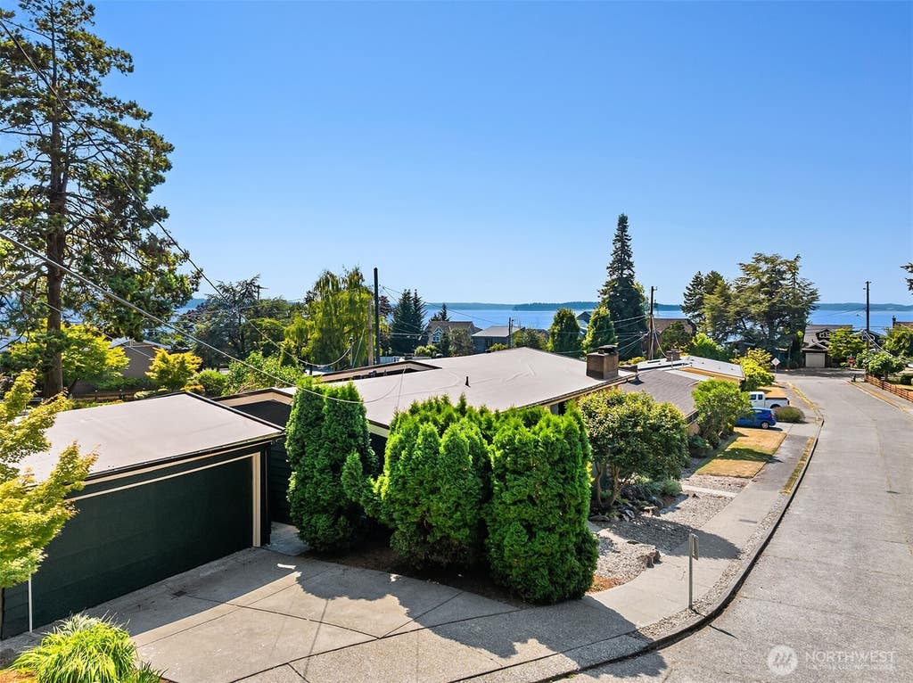 Photo of 5407 SW Beach Drive Terrace, Seattle, WA 98116 (MLS # 2566395)