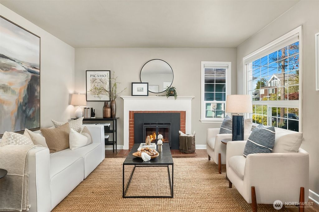 Photo of 727 N 81st Street, Seattle, WA 98103 (MLS # 2445354)
