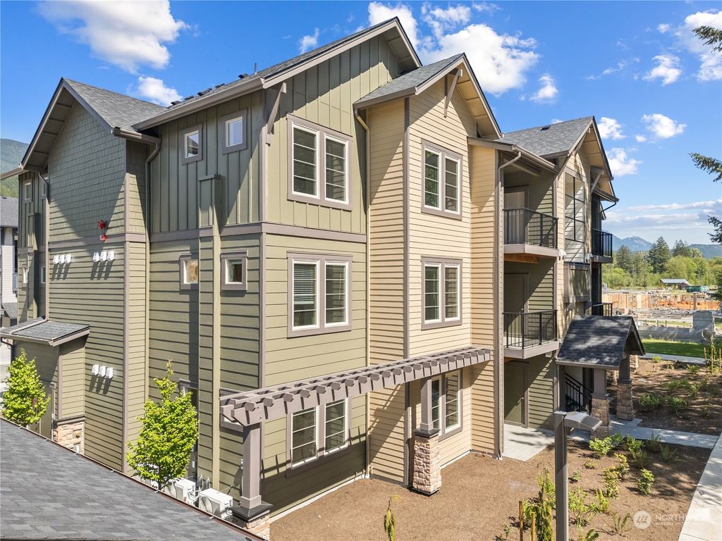 Photo of 1229 Meander Way SE #201, North Bend, WA 98045 (MLS # 2254721)