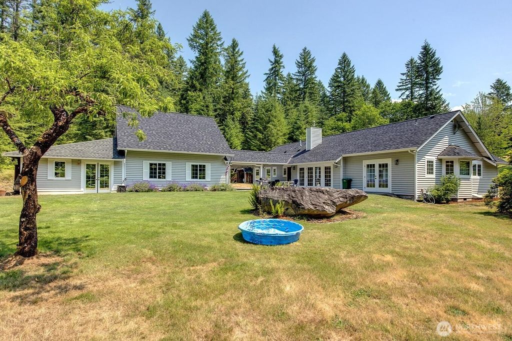 Photo of 2829 Lake Langlois Road NE, Carnation, WA 98014 (MLS # 2397656)