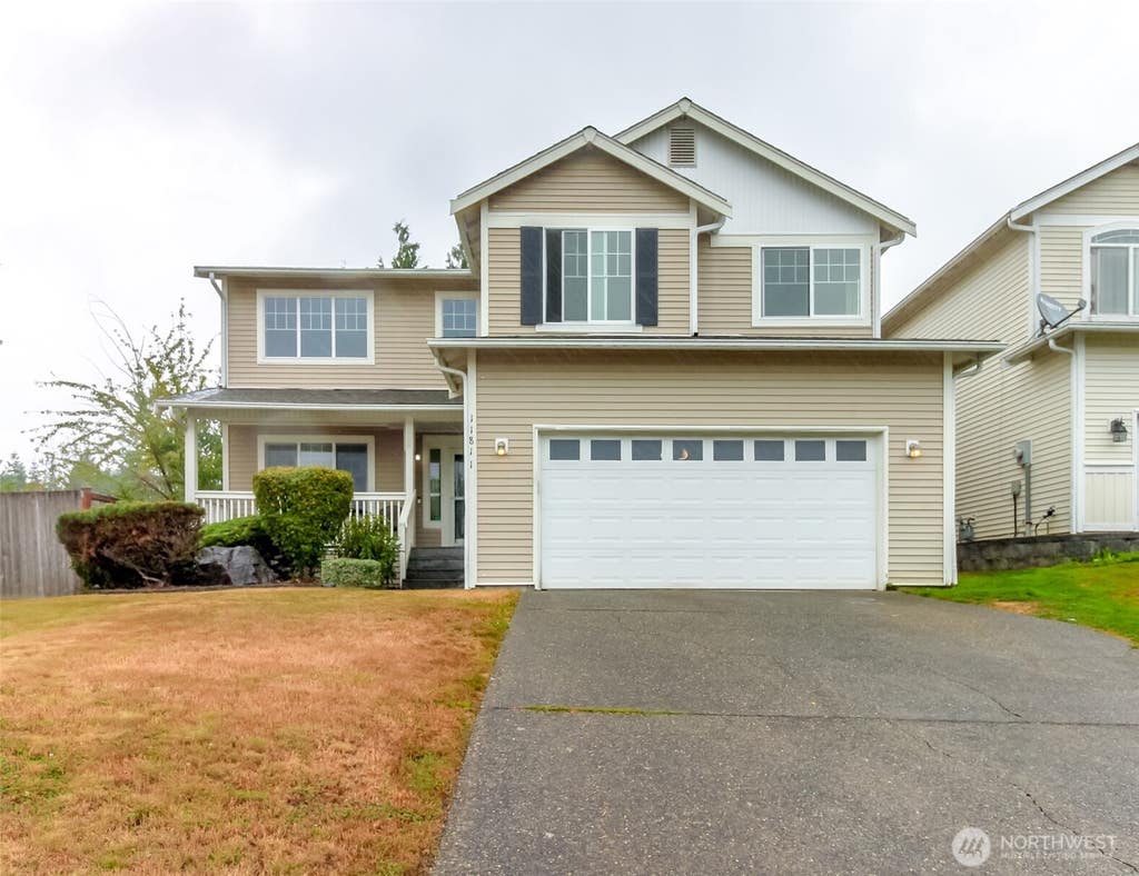 Photo of 11811 126th Street Ct E, Puyallup, WA 98374 (MLS # 2560999)