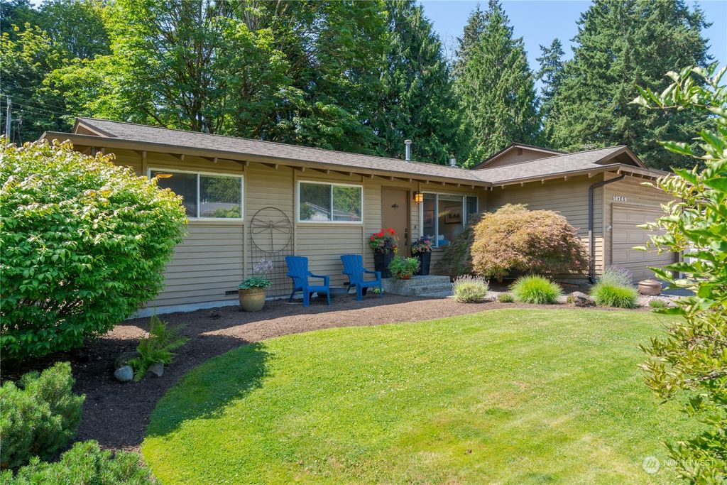 Photo of 10709 NE 145th Place, Bothell, WA 98011 (MLS # 2136599)