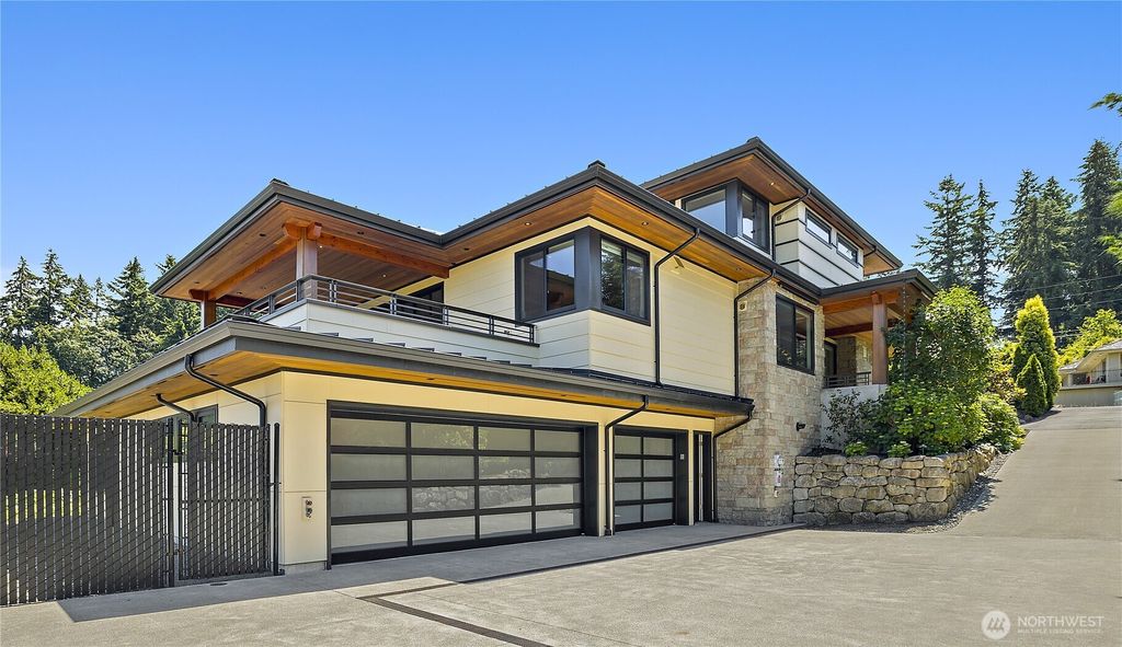 Photo of 9120 NE 25th Place, Clyde Hill, WA 98004 (MLS # 2377948)