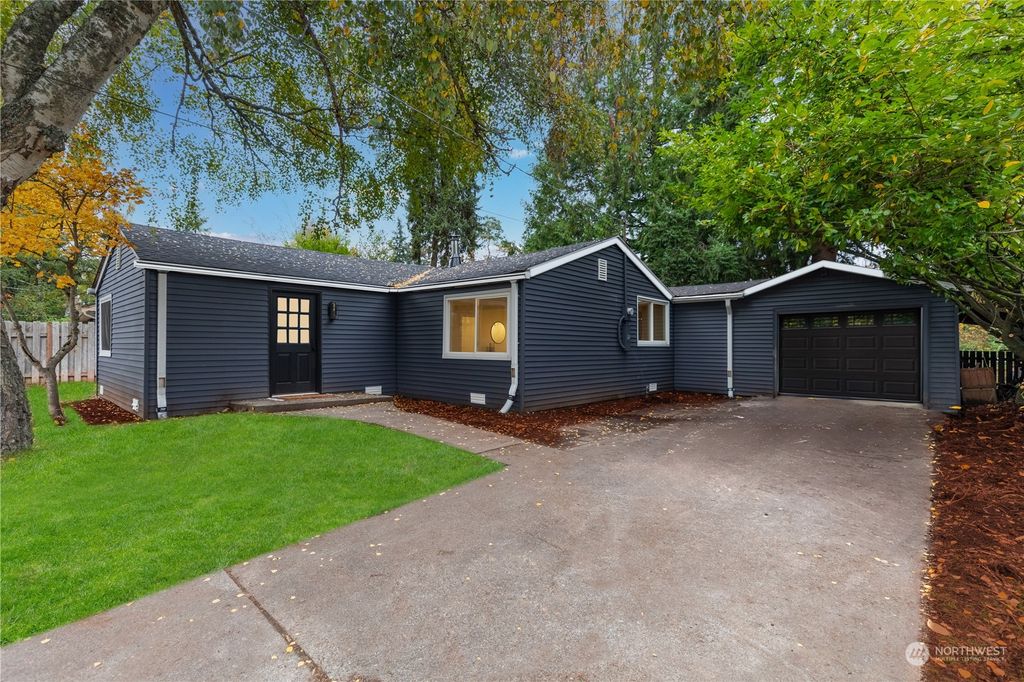 Photo of 18412 12th Avenue NE, Shoreline, WA 98155 (MLS # 2179096)
