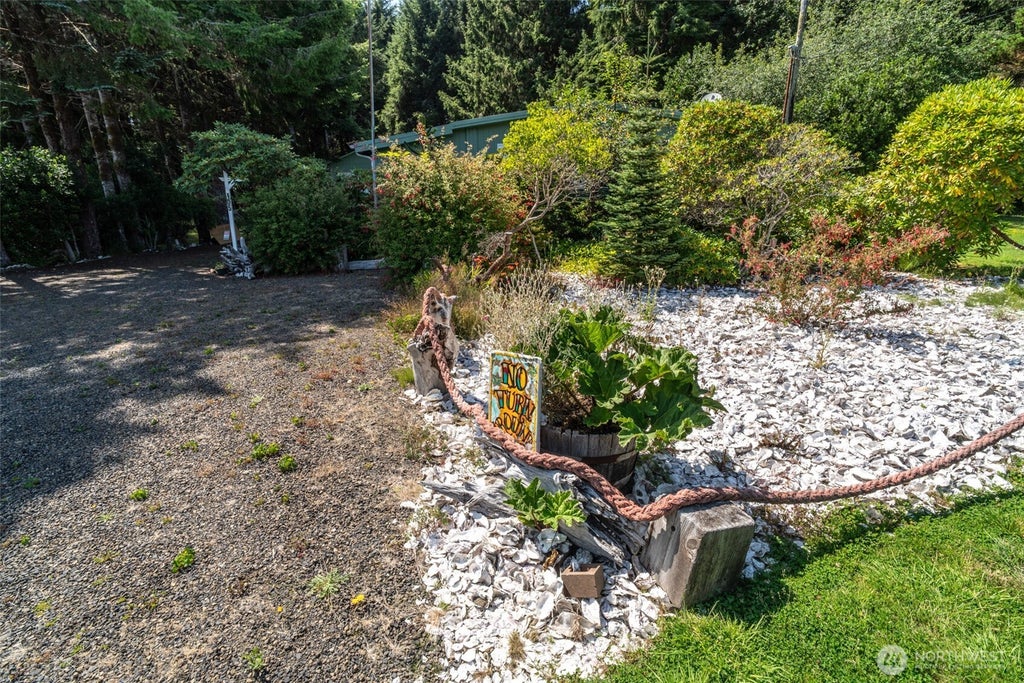 Photo of 105 Oyehut Road, Hoquiam, WA 98550 (MLS # 2567461)