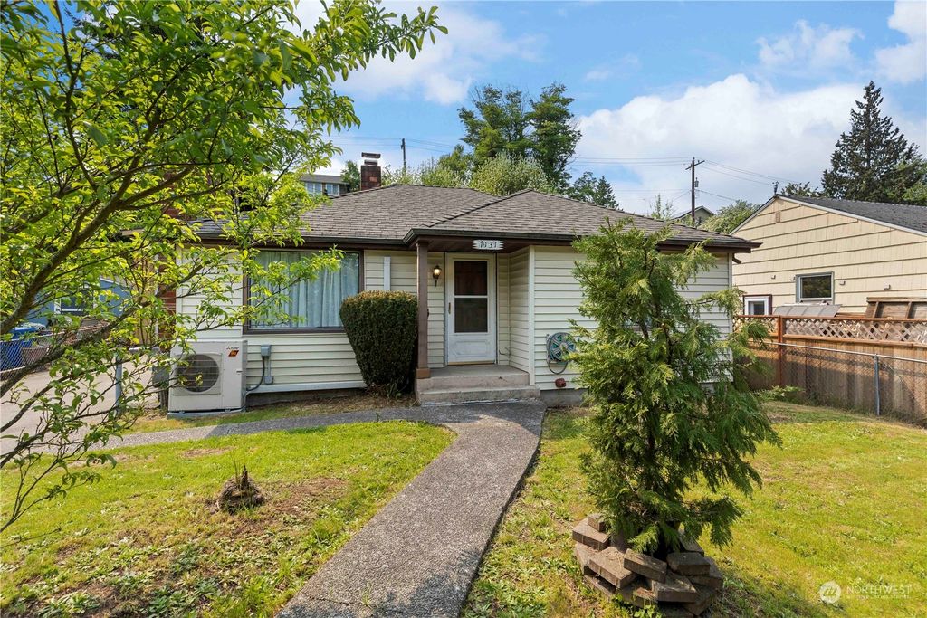 Photo of 7131 29th Avenue SW, Seattle, WA 98126 (MLS # 2066532)