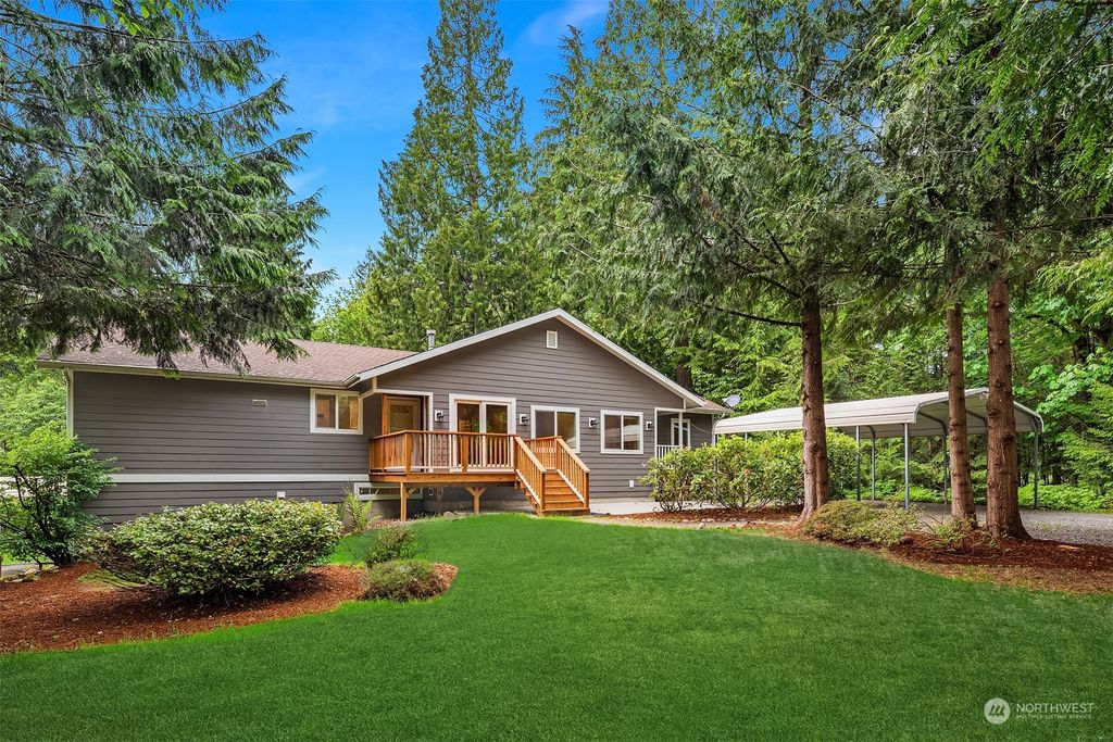 Photo of 14401 260th Avenue SE, Issaquah, WA 98027 (MLS # 2170344)