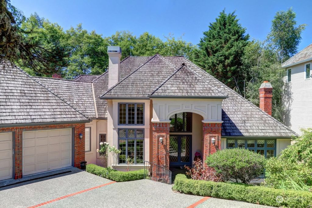 Photo of 6177 162nd Place SE, Bellevue, WA 98006 (MLS # 2262591)