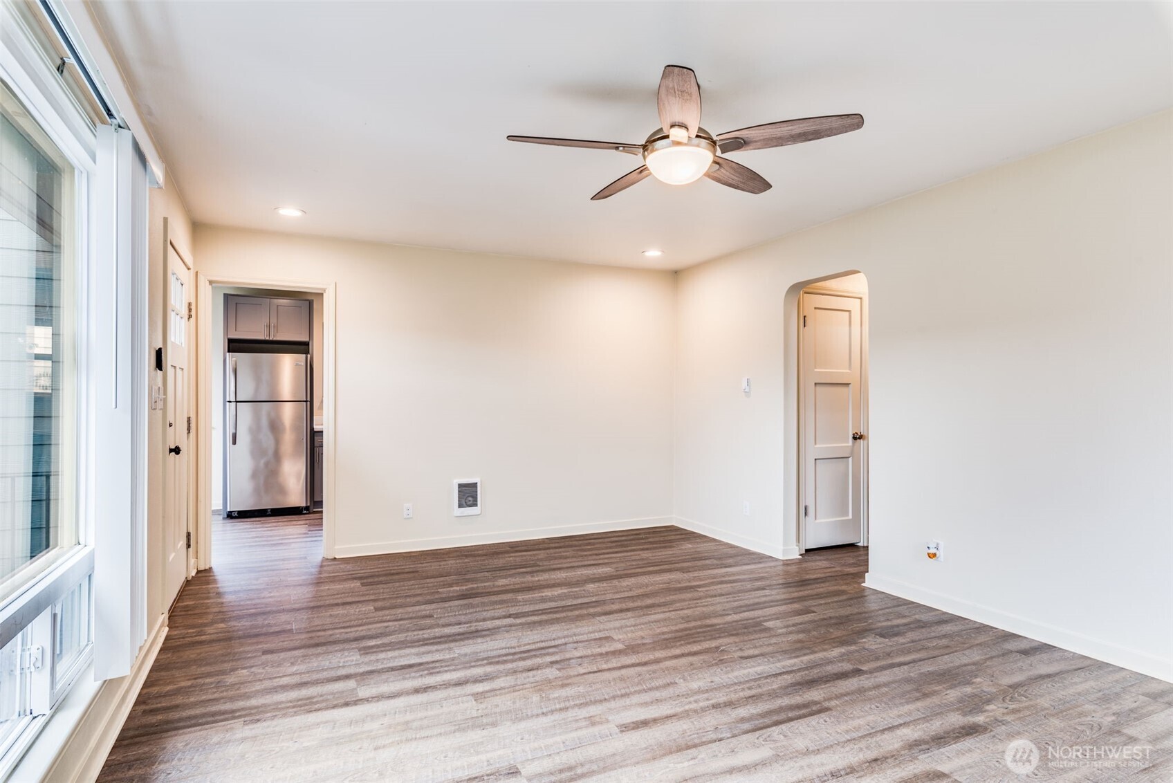 6841 S Wapato Street