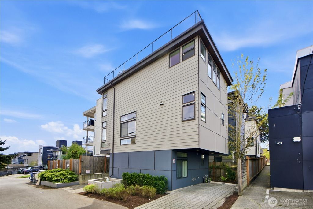 Photo of 4106 Linden Avenue N #B, Seattle, WA 98103 (MLS # 2514835)