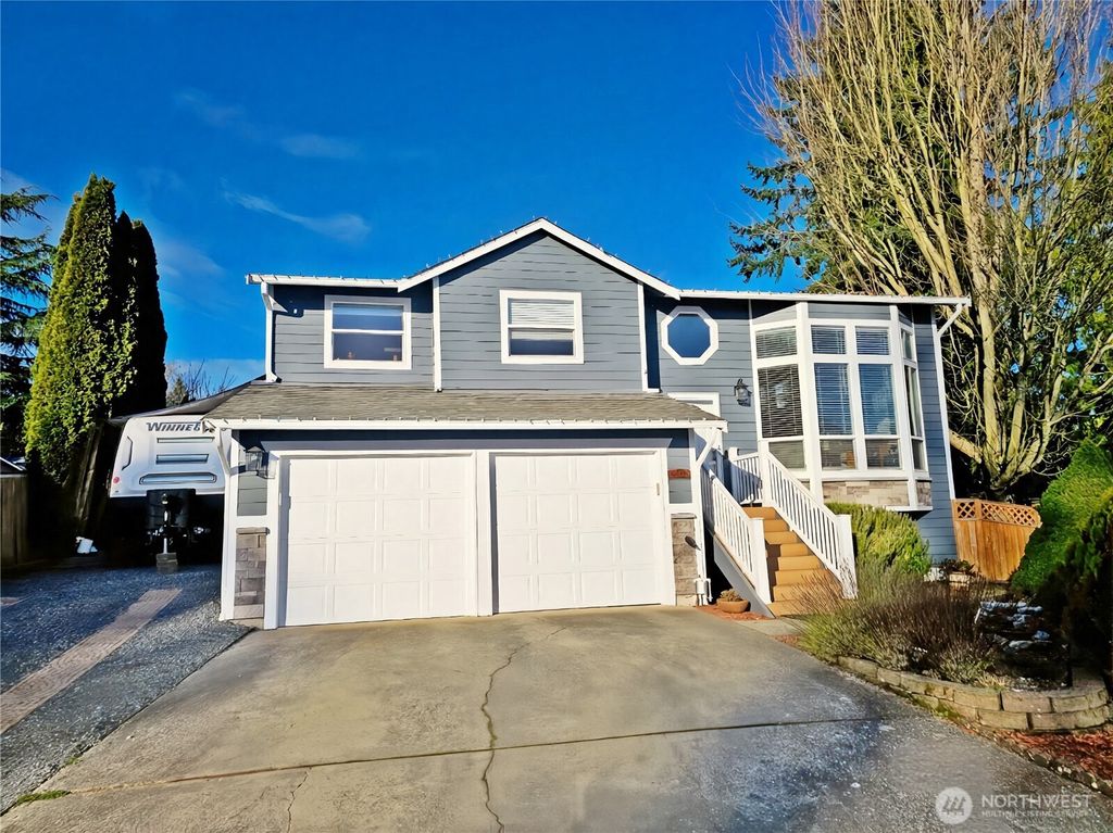 Photo of 9817 12th Place NE, Lake Stevens, WA 98258 (MLS # 2464460)