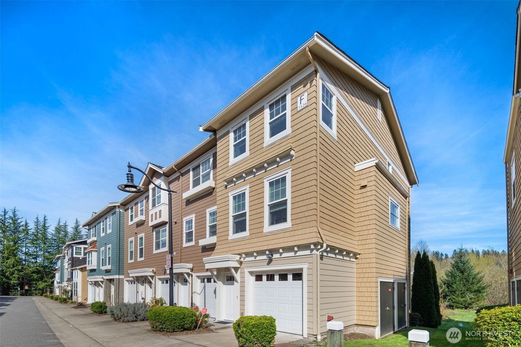Photo of 7526 129th Place SE #F101, Newcastle, WA 98056 (MLS # 2347652)
