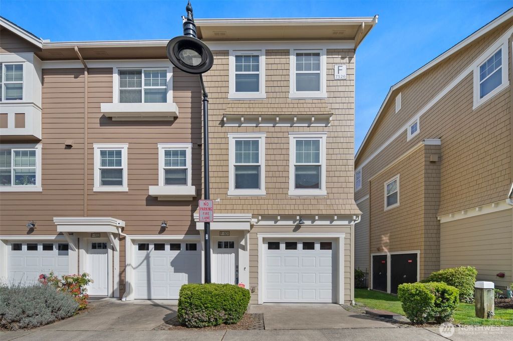 Photo of 7526 129th Place SE #F101, Newcastle, WA 98056 (MLS # 2347652)