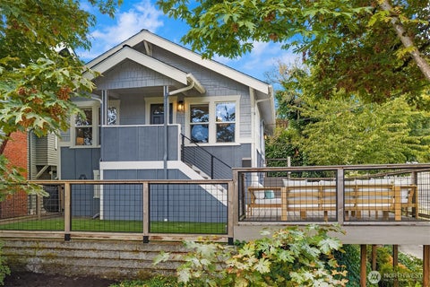 Photo of 1633 27th Avenue, Seattle, WA 98122 (MLS # 2586259)