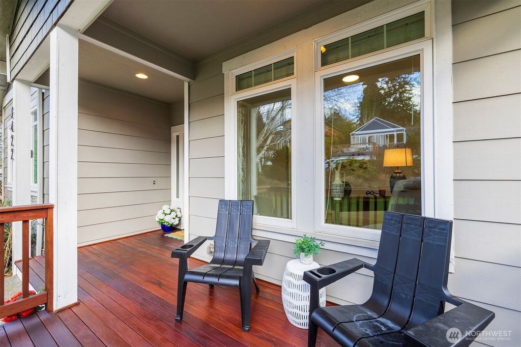 Photo of 3422 35th Avenue W, Seattle, WA 98199 (MLS # 2469504)