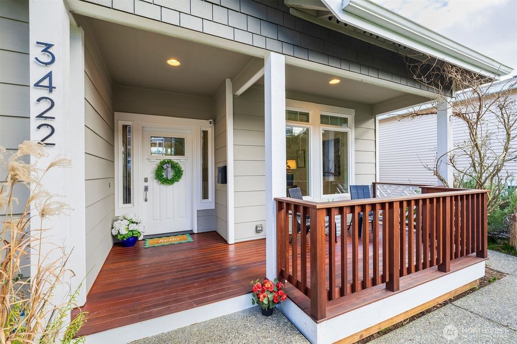 Photo of 3422 35th Avenue W, Seattle, WA 98199 (MLS # 2469504)