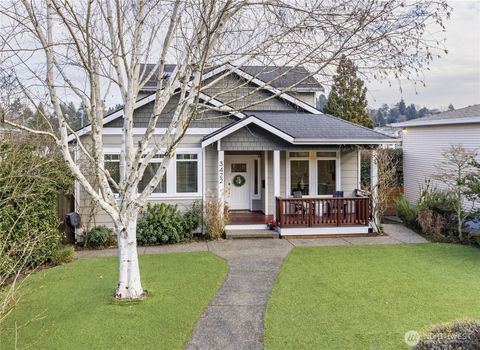 Photo of 3422 35th Avenue W, Seattle, WA 98199 (MLS # 2469504)