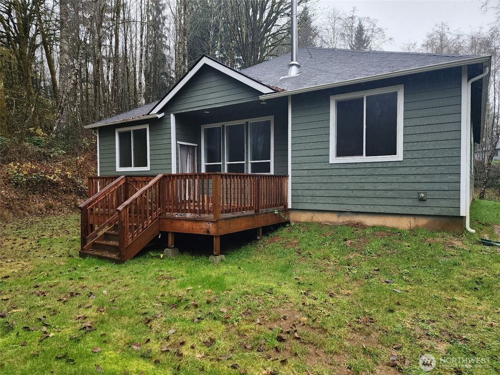 Photo of 164 Menlo Drive, Longview, WA 98632 (MLS # 2463983)