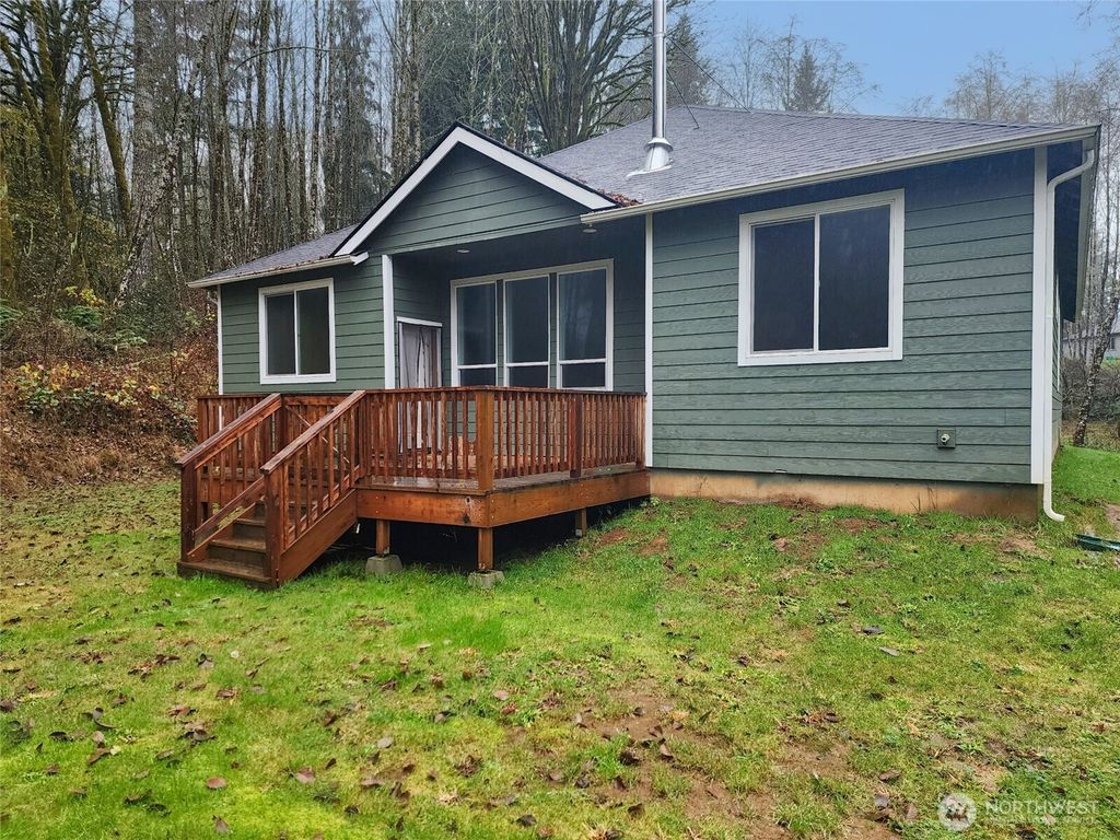 Photo of 164 Menlo Drive, Longview, WA 98632 (MLS # 2463983)