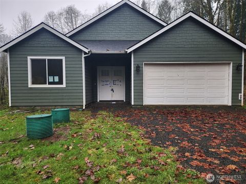 Photo of 164 Menlo Drive, Longview, WA 98632 (MLS # 2463983)