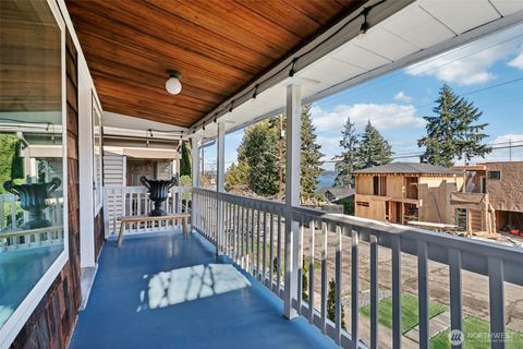 1113 33rd Avenue S Seattle WA 98144