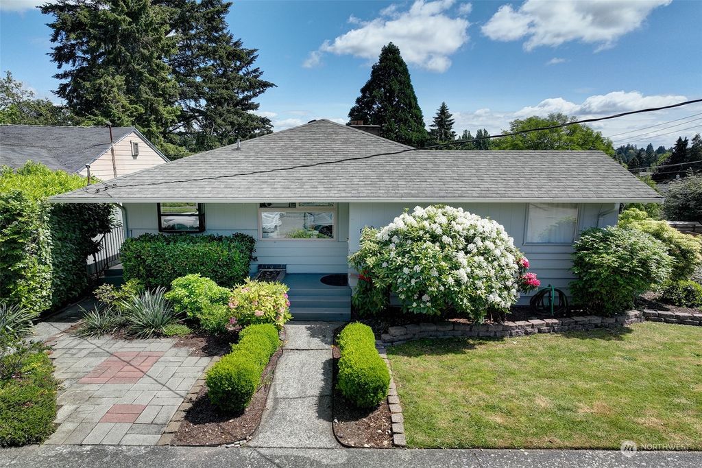 Photo of 7000 20th Avenue NE, Seattle, WA 98115 (MLS # 2240662)
