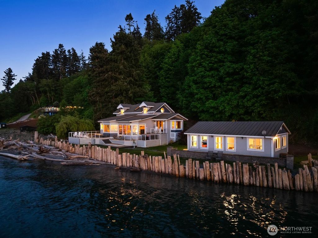Photo of 3364 Bultman Lane, Oak Harbor, WA 98277 (MLS # 2539910)