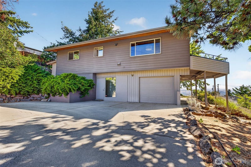 1001 Westmorland Drive