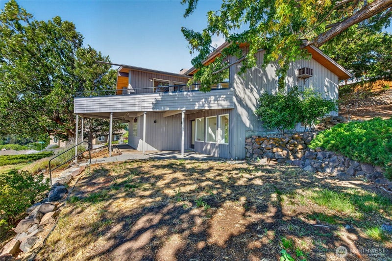 1001 Westmorland Drive