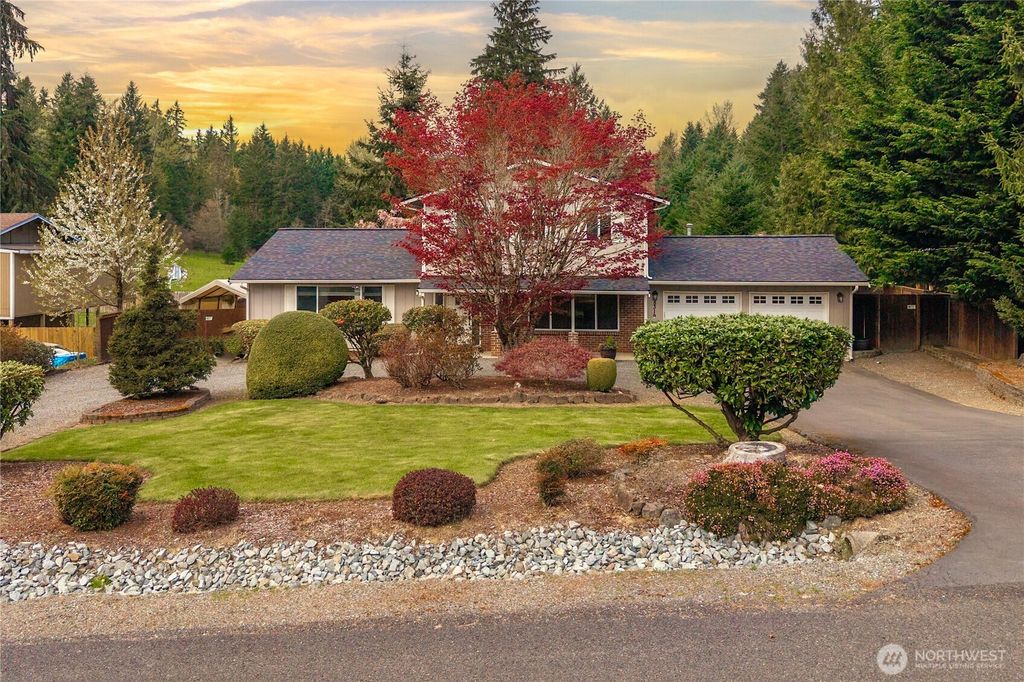 Photo of 8319 121st Street E, Puyallup, WA 98373 (MLS # 2506446)