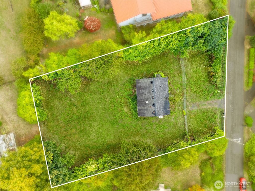 Photo of 7652 S 135th Street, Seattle, WA 98178 (MLS # 2444324)