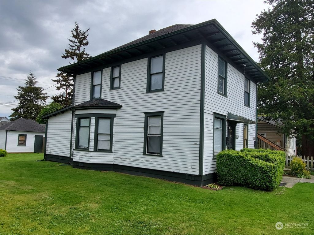 Photo of 2003 Wetmore Avenue, Everett, WA 98201 (MLS # 1997020)