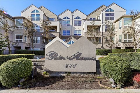 Photo of 615 6th Street #206, Kirkland, WA 98033 (MLS # 2474853)