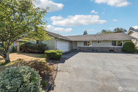 Photo of 14803 113th Avenue NE, Kirkland, WA 98034 (MLS # 2435392)