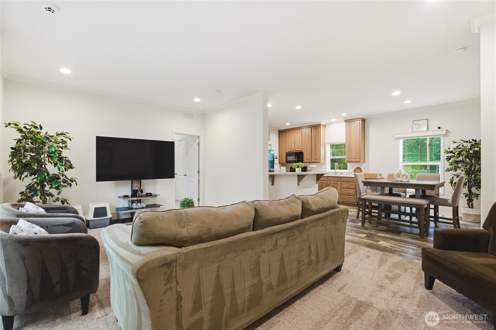 8924 Mulberry Court SE