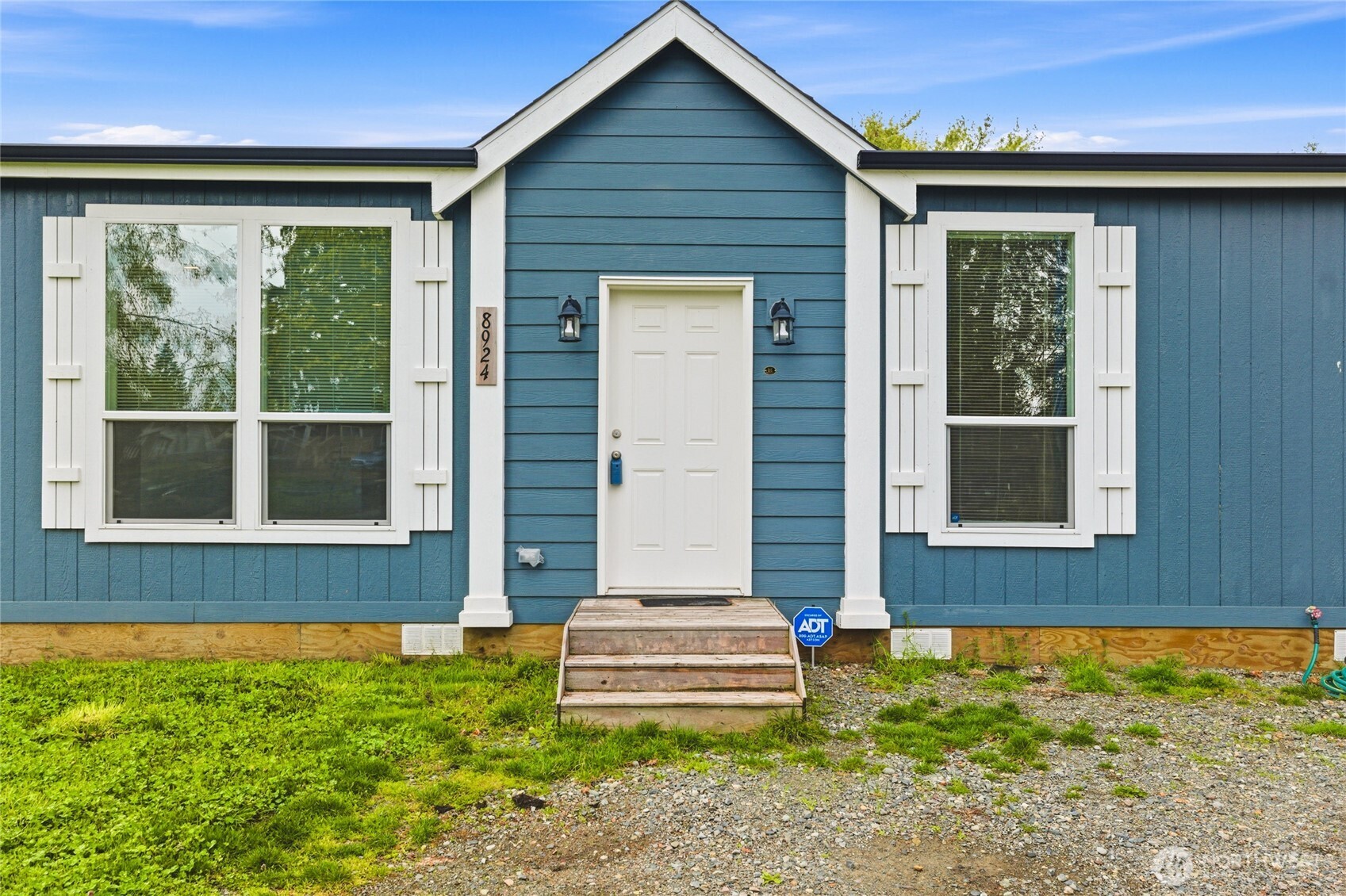 8924 Mulberry Court SE